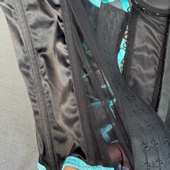 Y2K Corset Lingerie 36C/L Black Teal Ribbon Garter Punk Whimsigoth Dark Romantic - Picture 10 of 10